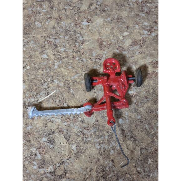 Vintage 1950s Oliver Sickle Mower Die Cast Aluminum Red Farm Tractor - Picture 8 of 8